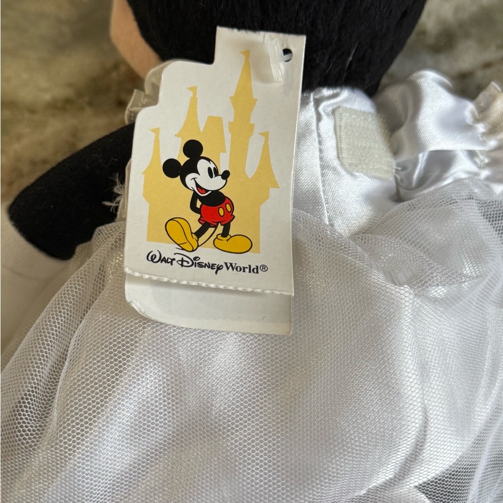 Disney 8” Plush Bridal Set Mickey & Mini Mouse - Picture 8 of 13